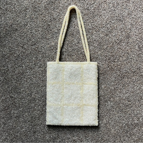 Lord & Taylor Cream White Ivory Beaded Mini Purse Hand Bag Magnetic Snap Closure - Picture 1 of 11